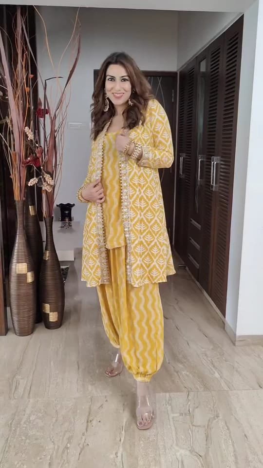 🌸 হলুদ ড্রেস 🌸