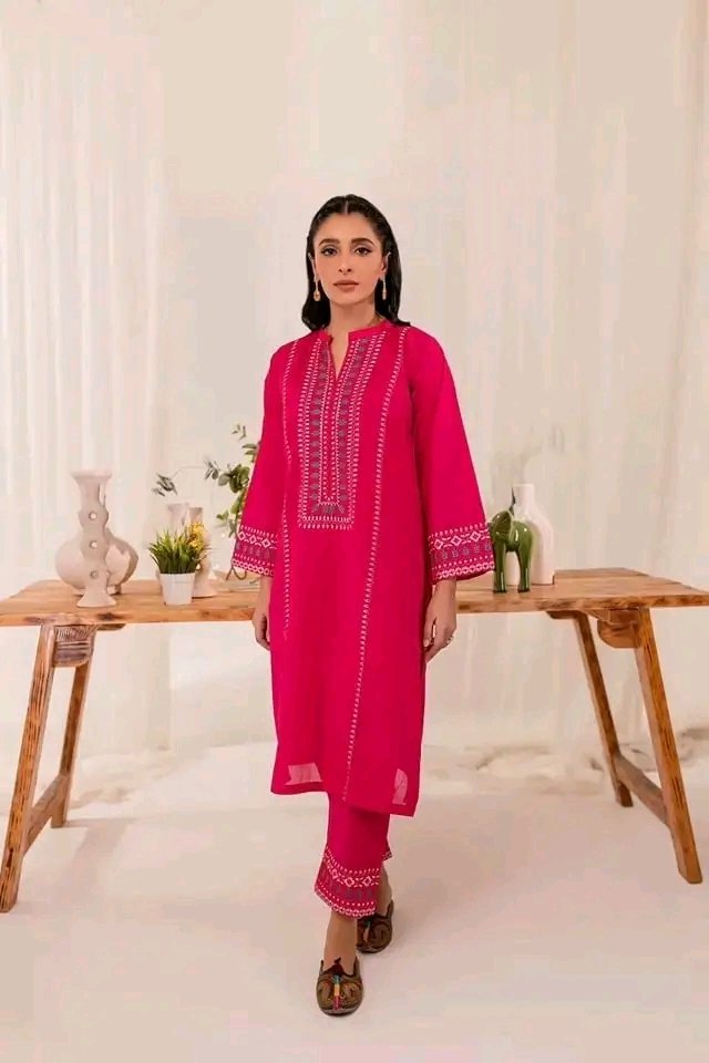 🌺 মেরুন এমব্রয়ডারি 🌺