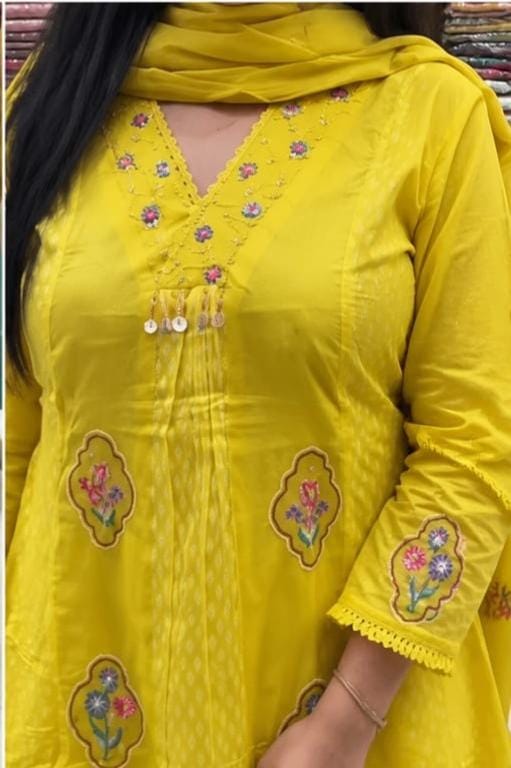 কালারফুল সুতি থ্রি পিস